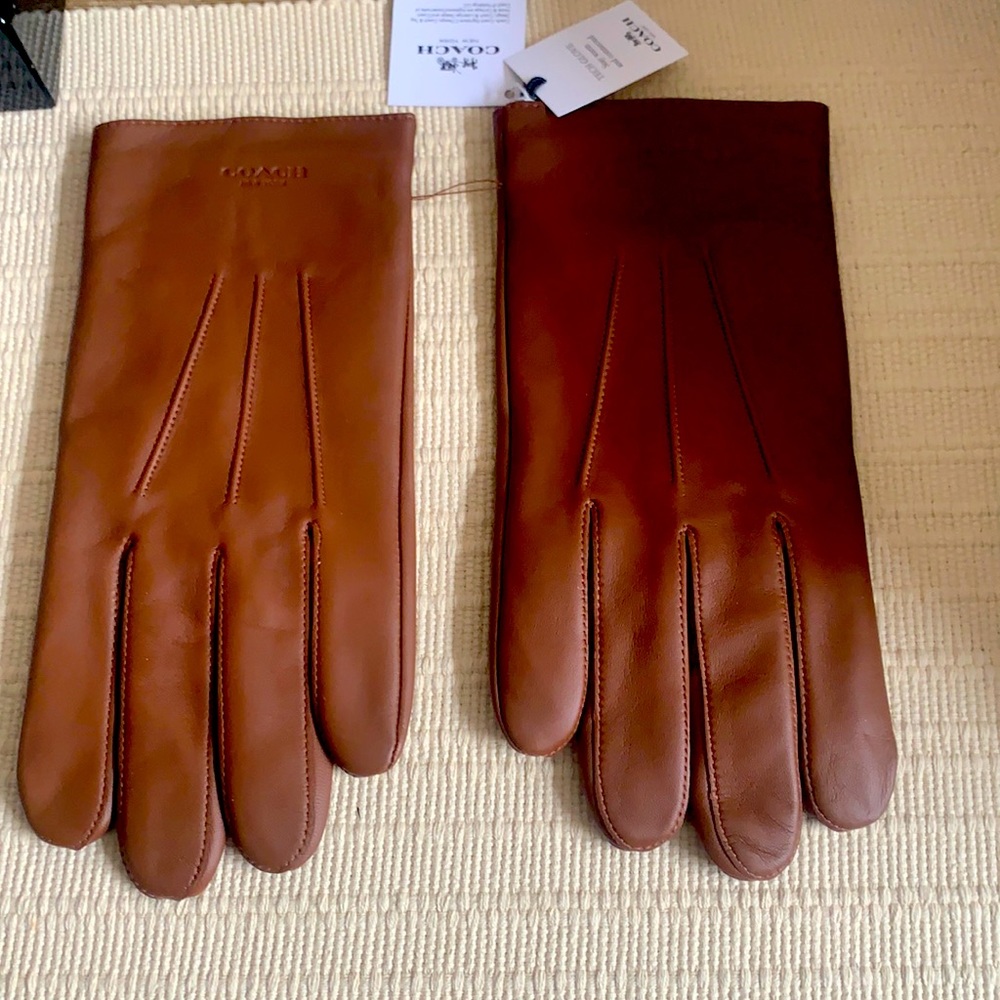 NWT✨ COACH Basic Leather Gloves